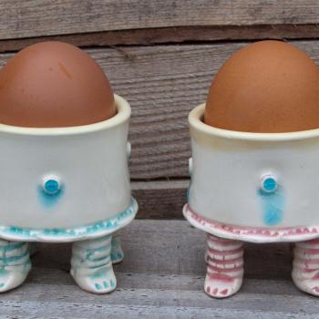 Walking egg cups